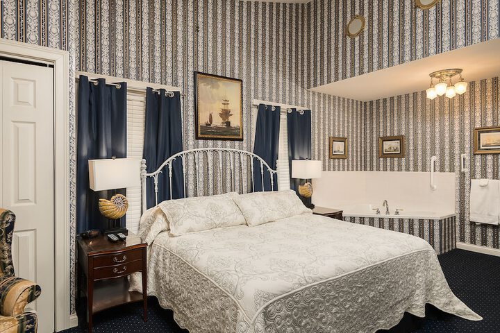 Room 25 of 62