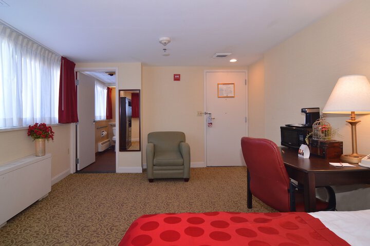 Ramada by Wyndham Seekonk Providence Area