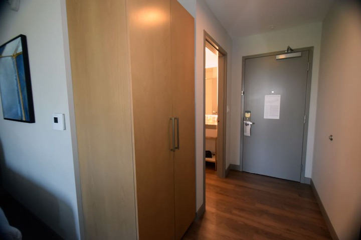 Room 14 of 77