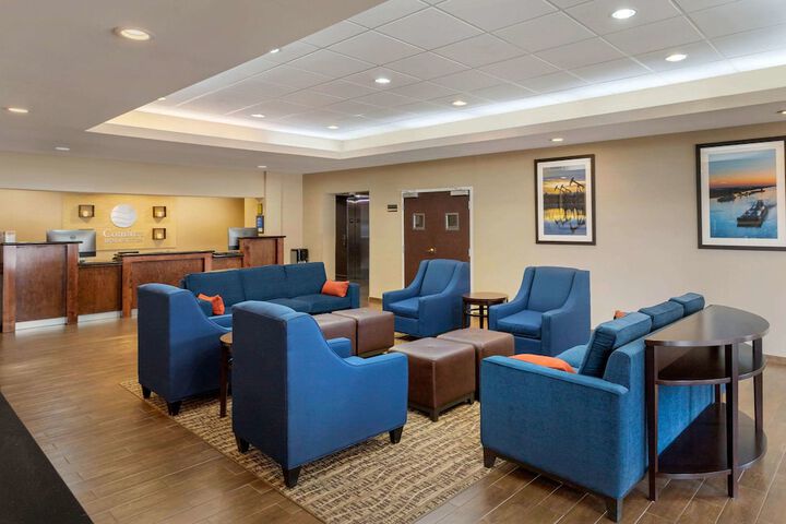 Hotel Interior 4 of 25