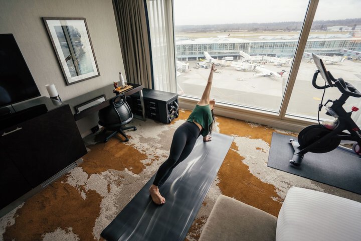 Fairmont Vancouver Airport In-Terminal Hotel