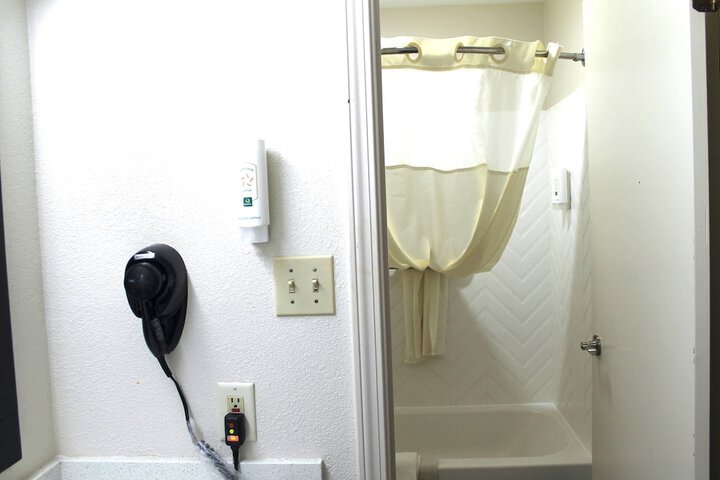 Quality Inn McComb
