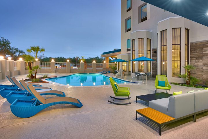 Hotel 7 of 48