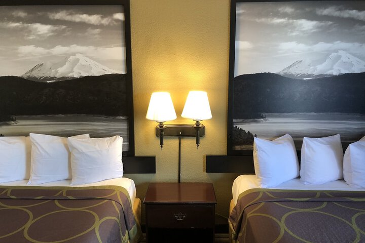 Room 21 of 33