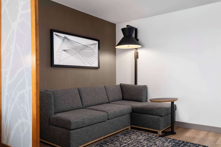 Room 14 of 39