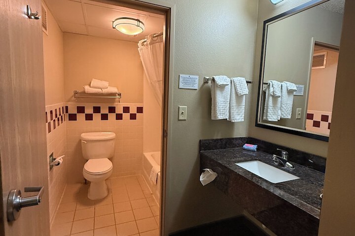 Rodeway Inn Hesston