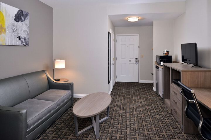 Room 44 of 46