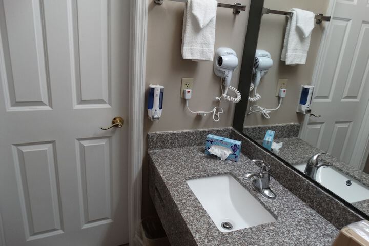 Room 7 of 20