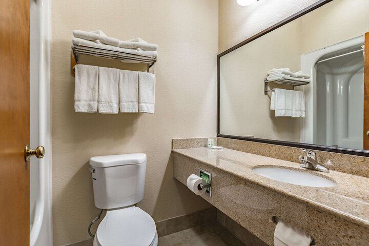 Quality Inn Schenectady - Albany
