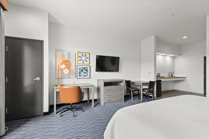 Holiday Inn Gonzales by IHG