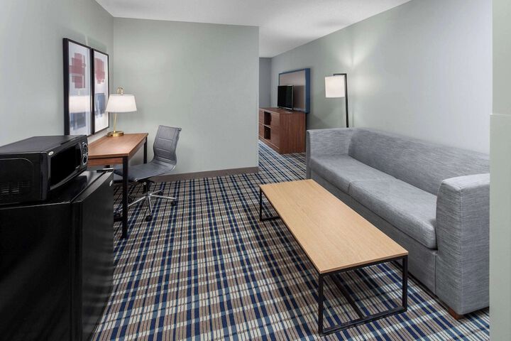 Room 40 of 64