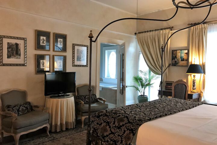 Room 40 of 55