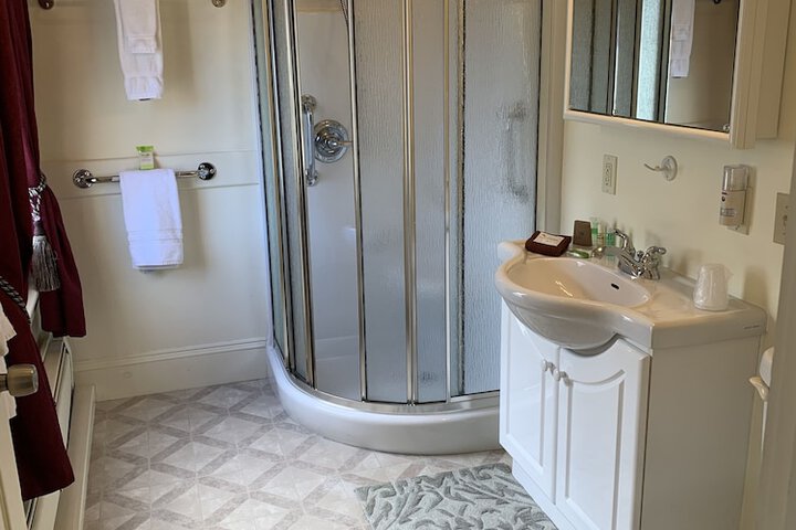 Room 42 of 71