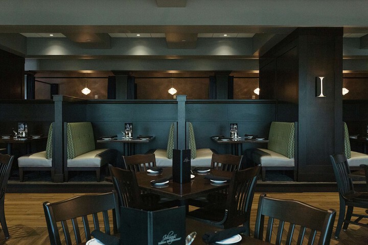 Dining 76 of 81