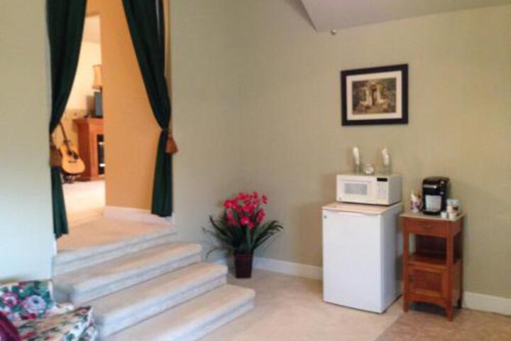 Swan Song Inn