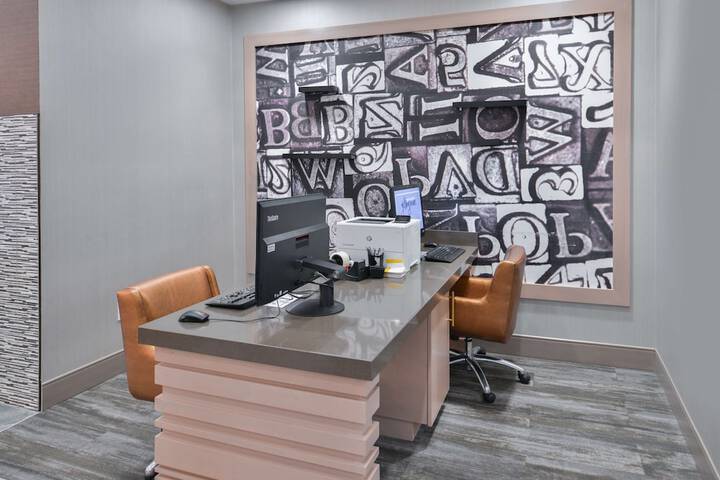 Business Center 66 of 66