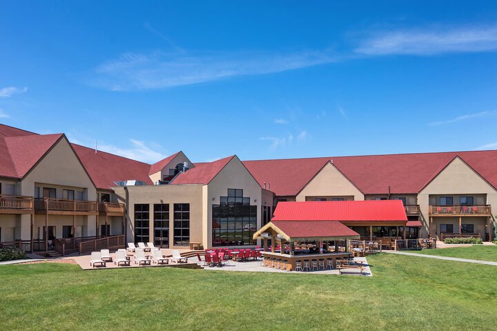 Cedar Shore Resort