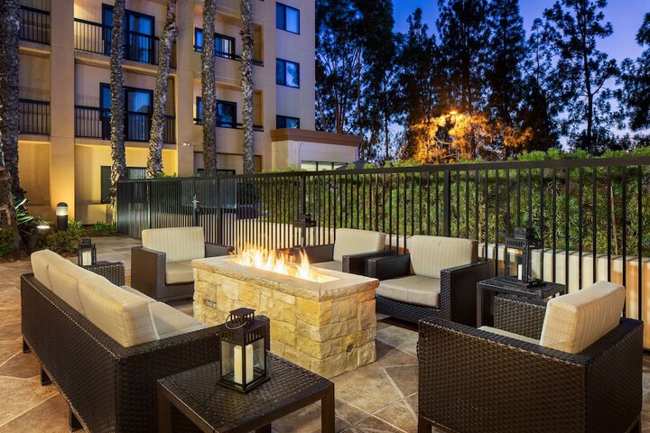Terrace/Patio 24 of 27
