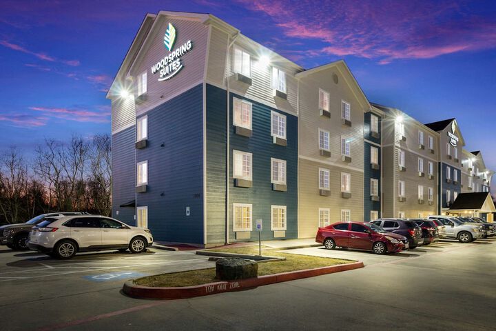 Hotel 5 of 32