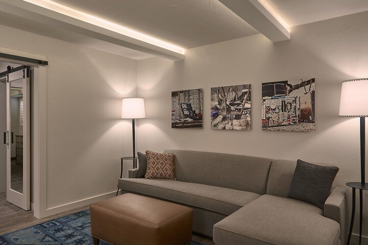 Room 21 of 53