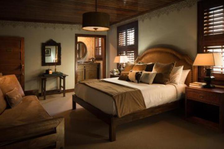 Gage Hotel