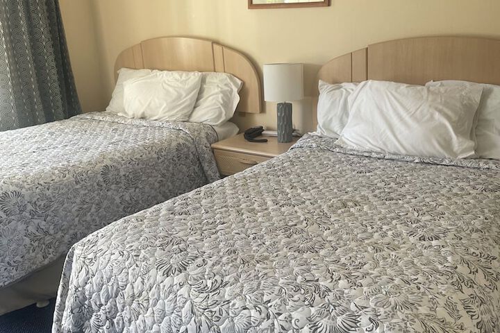 Room 16 of 19