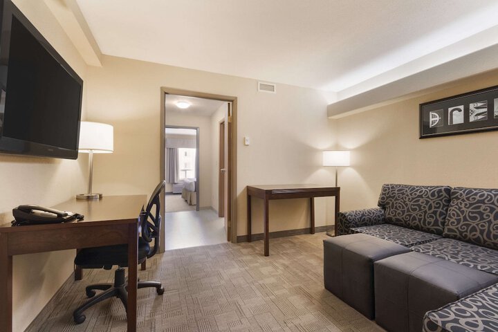 Days Inn by Wyndham Medicine Hat