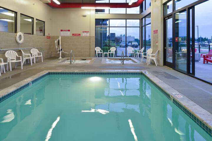 Hotel Ruby Ponderay / Sandpoint