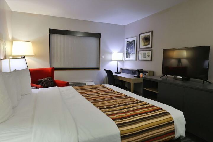 Country Inn & Suites by Radisson Sparta, WI