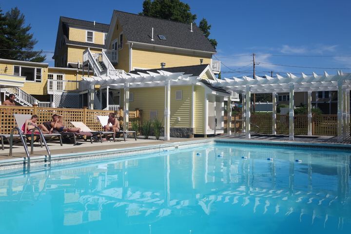 Pool 7 of 82