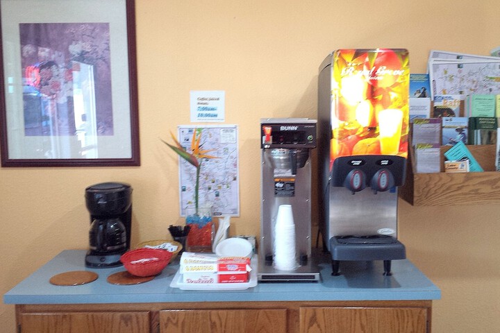 Breakfast/Coffee Service 26 of 26