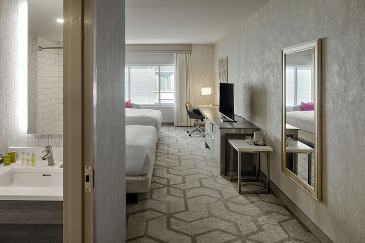 Room 22 of 101
