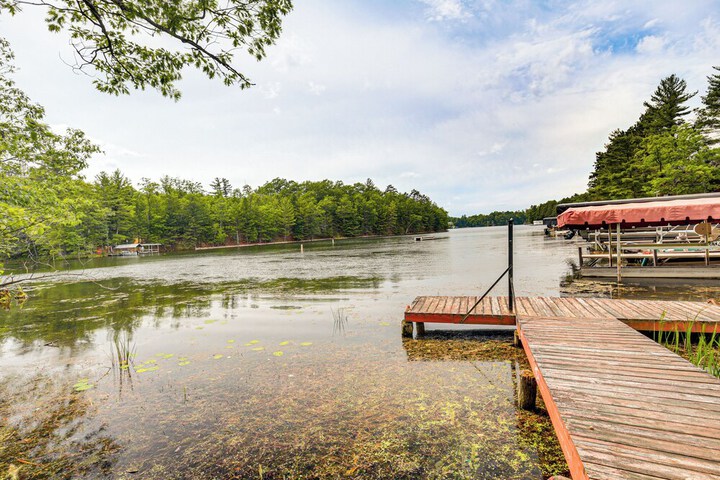northwood Tours Escape w / Boat Dock Access!