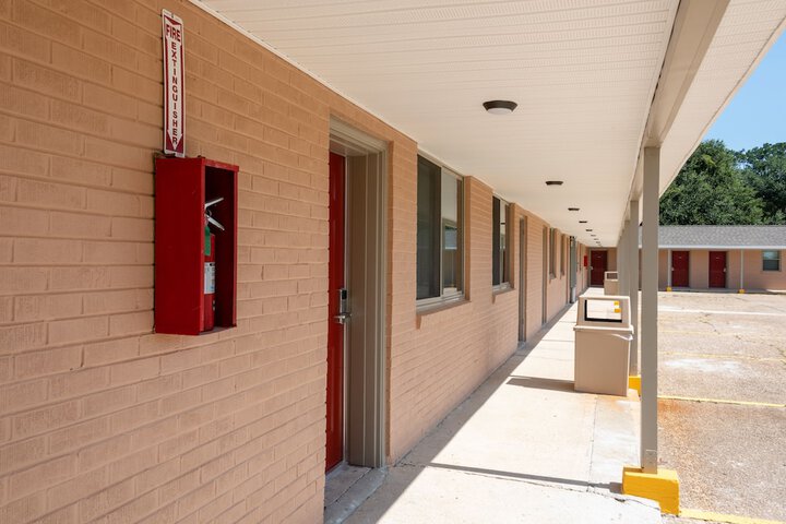 Hotel 6 of 32