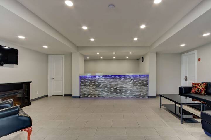 Hotel Interior 14 of 37