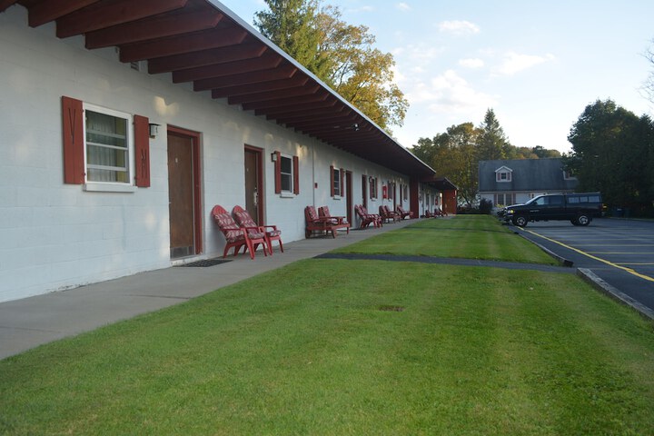Hotel Exterior 59 of 63