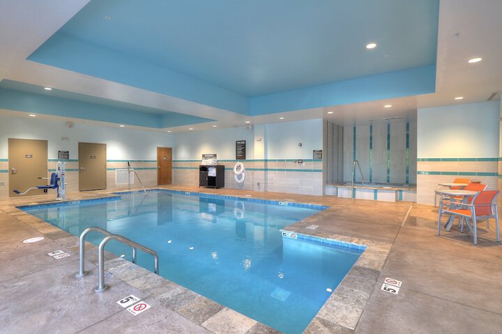 Pool 10 of 107