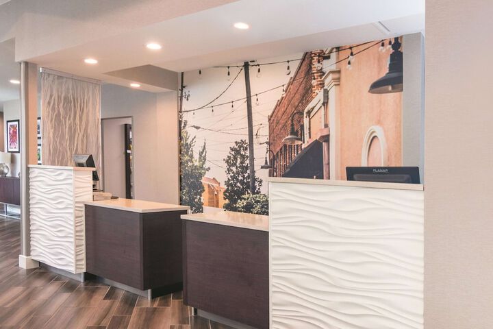 La Quinta Inn & Suites by Wyndham Atlanta Conyers