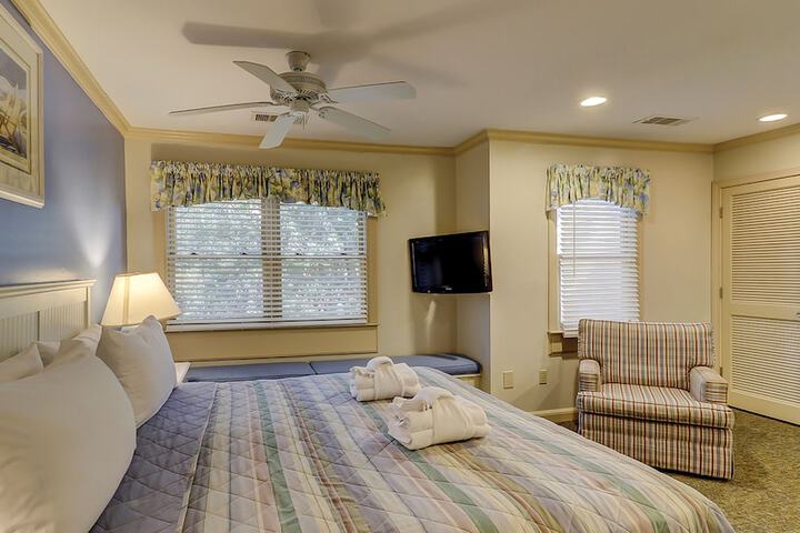 Room 45 of 121