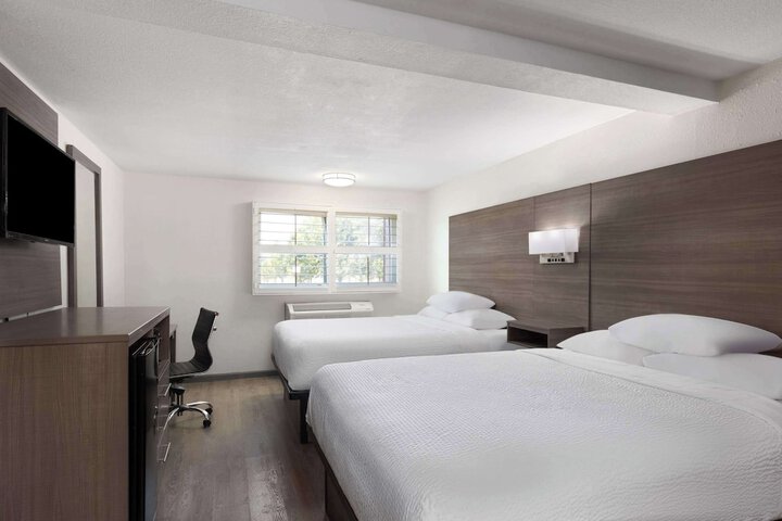 Room 22 of 41