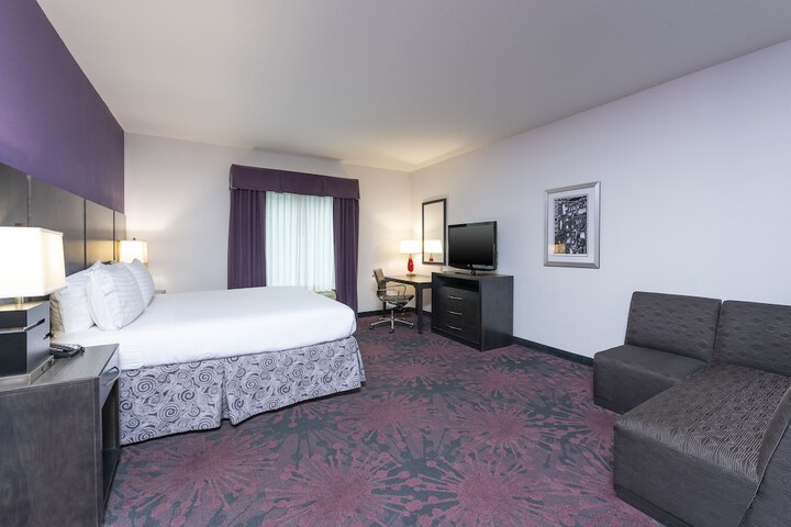 Room 28 of 52
