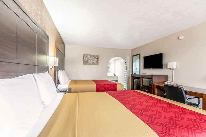 Room 15 of 24