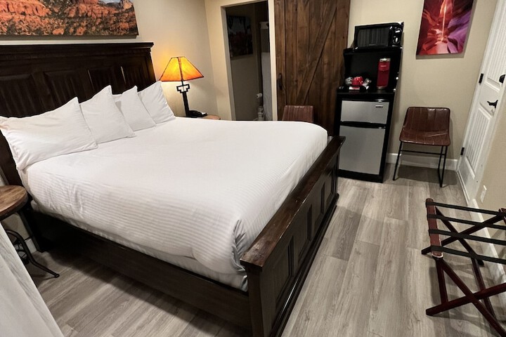 Room 22 of 91