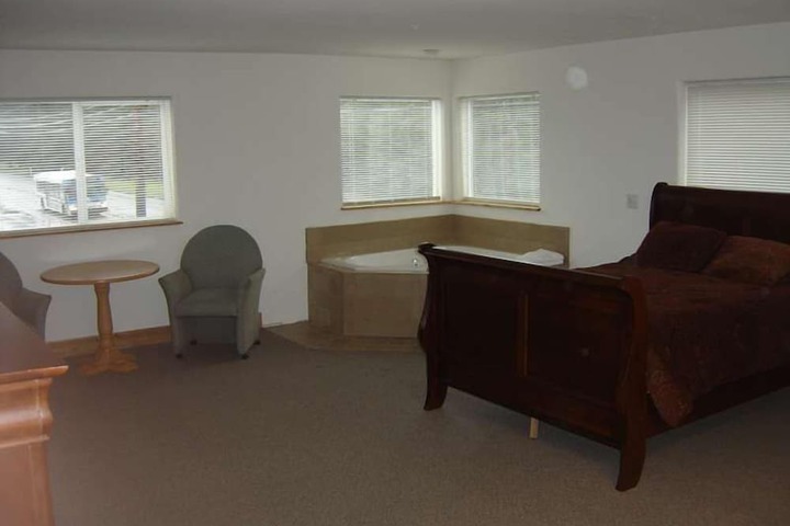 Room 21 of 31