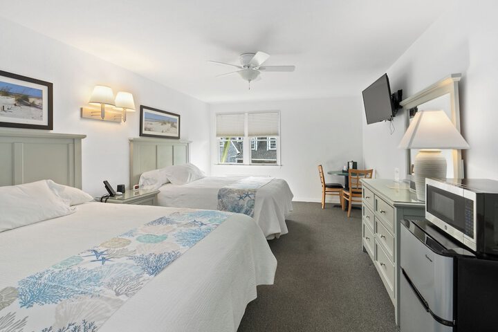 Ocracoke Harbor Inn