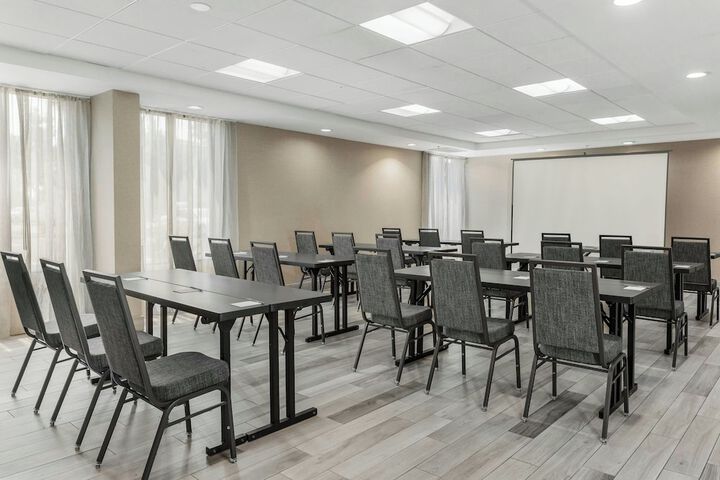 Fairfield Inn & Suites Anaheim North / Buena Park.