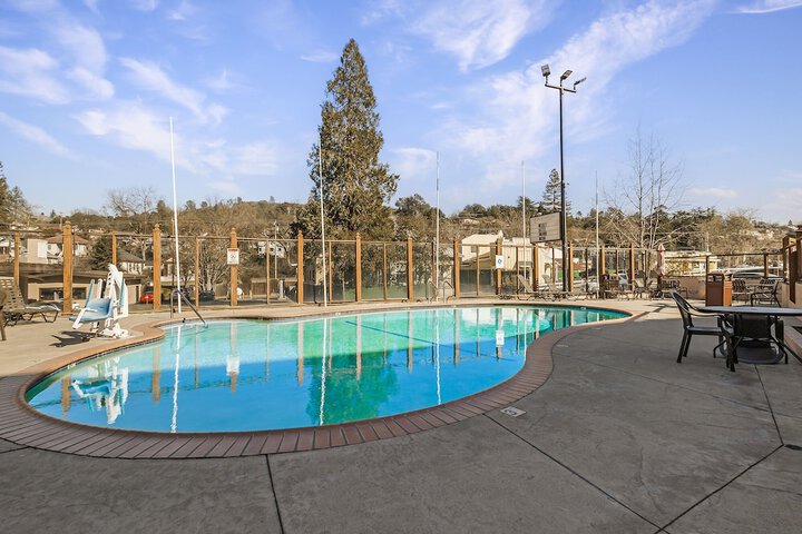 Heritage Inn Yosemite / Sonora