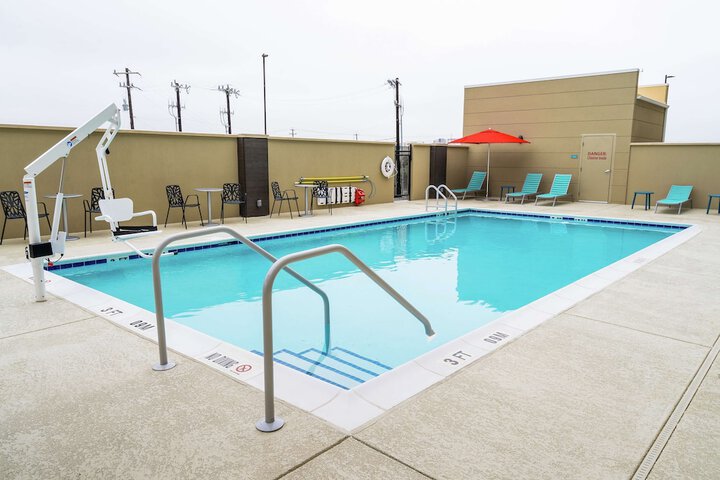Pool 5 of 46