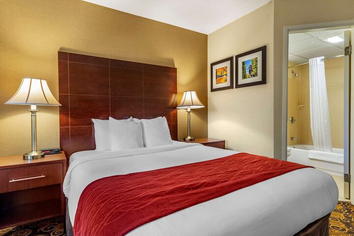 Room 32 of 45