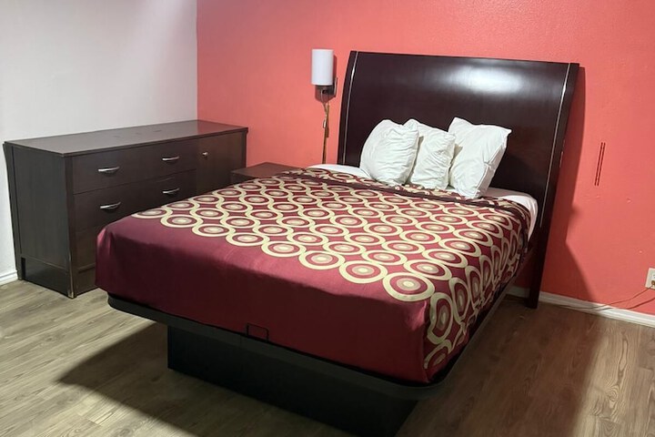 Economy Inn by OYO Lamesa TX